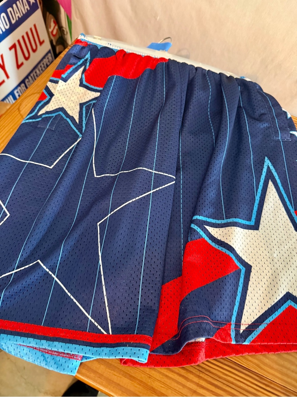Men's Patriotic USA Shorts with Star Print - Mesh - Drawstring - Sz M ❤️🤍💙